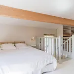 In Puygareau Near Poitiers * Савиньи-су-Фе
