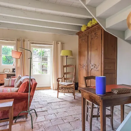 In Puygareau Near Poitiers Tatil Evi