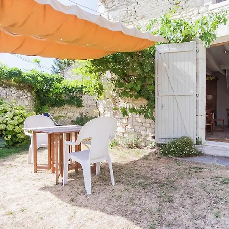 Vakantiehuis In Puygareau Near Poitiers Savigny-sous-Faye