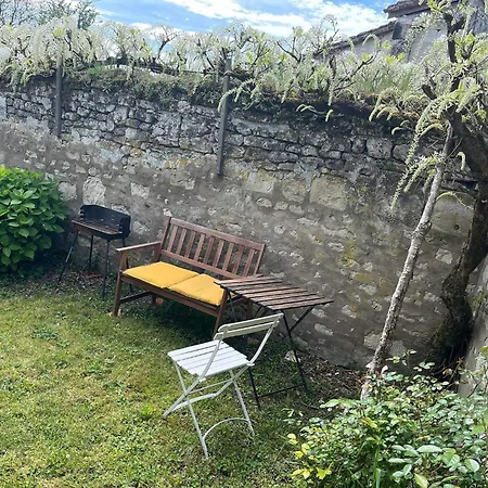 In Puygareau Near Poitiers Feriehus Savigny-sous-Faye